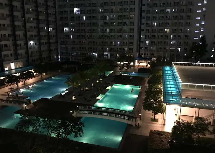 Homey 1br With Balcony At Jazz Residences Makati With Netflix Fast Wifi And Mall Access Aparthotel