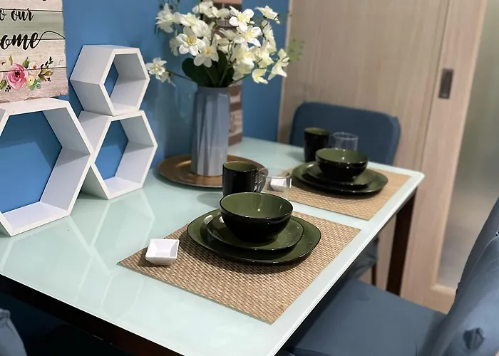 Homey 1br With Balcony At Jazz Residences Makati With Netflix Fast Wifi And Mall Access Aparthotel 4*