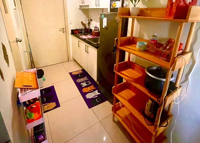 Aparthotel Homey 1br With Balcony At Jazz Residences Makati With Netflix Fast Wifi And Mall Access Manila
