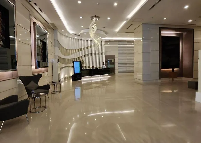 Aparthotel Homey 1br With Balcony At Jazz Residences Makati With Netflix Fast Wifi And Mall Access Manila