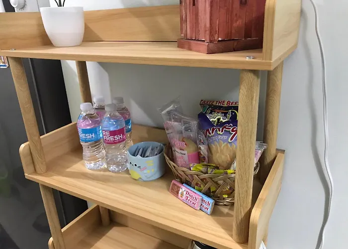 Aparthotel Homey 1br With Balcony At Jazz Residences Makati With Netflix Fast Wifi And Mall Access 4*